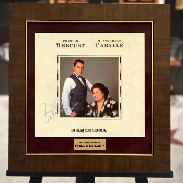 The record "Barcelona" with the autograph of a member of the rock band Queen: Freddie Mercury