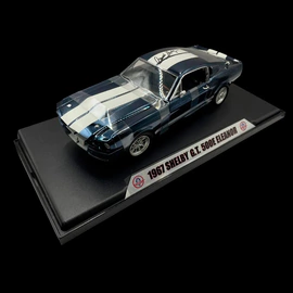 Мини-модель машины Shelby GT 500E Eleanor 1967 с автографом Кэрролла Шелби