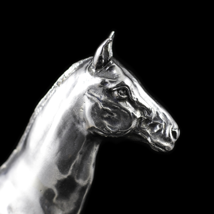 Статуэтка из серебра "Конь. Ахалтекинец"