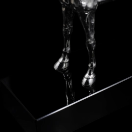 Статуэтка из серебра "Конь. Ахалтекинец"