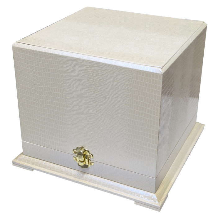 Салфетница серебряная "Кони златогривые"