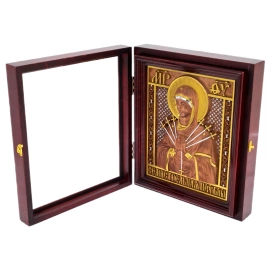 Икона из березы "Божьей Матери Семистрельная" в киоте
