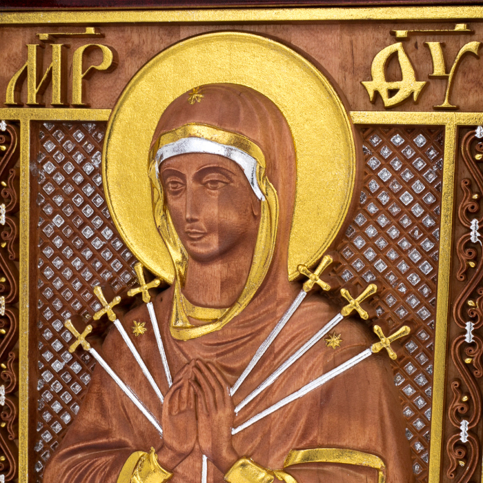 Икона из березы "Божьей Матери Семистрельная" в киоте