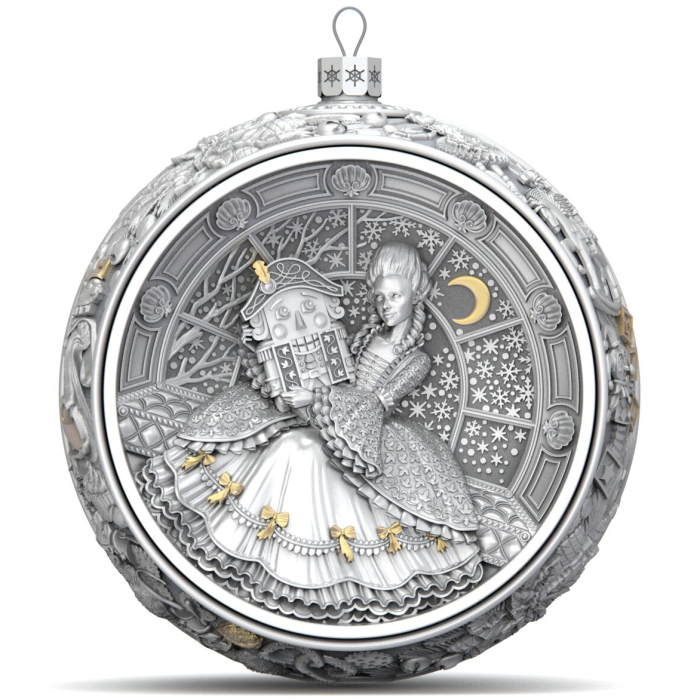 Серебряный шар "Щелкунчик" с позолотой