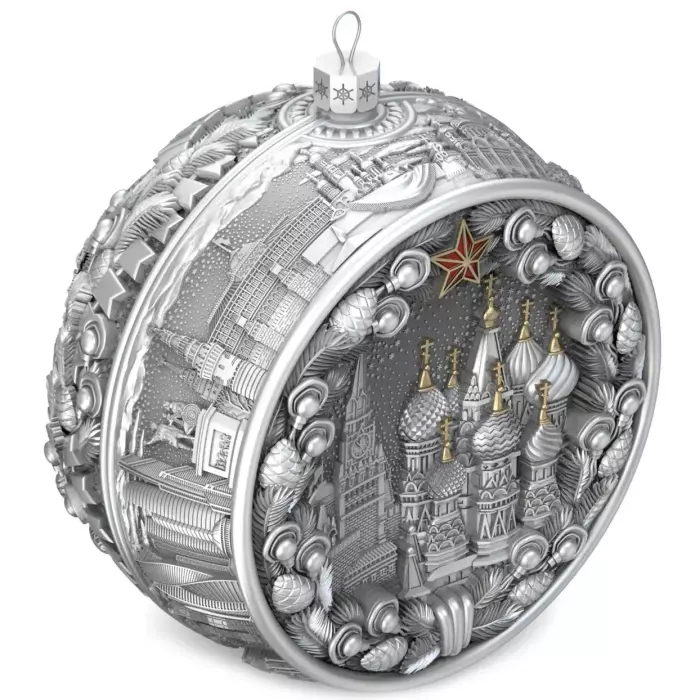 Серебряный елочный шар "Москва" с позолотой