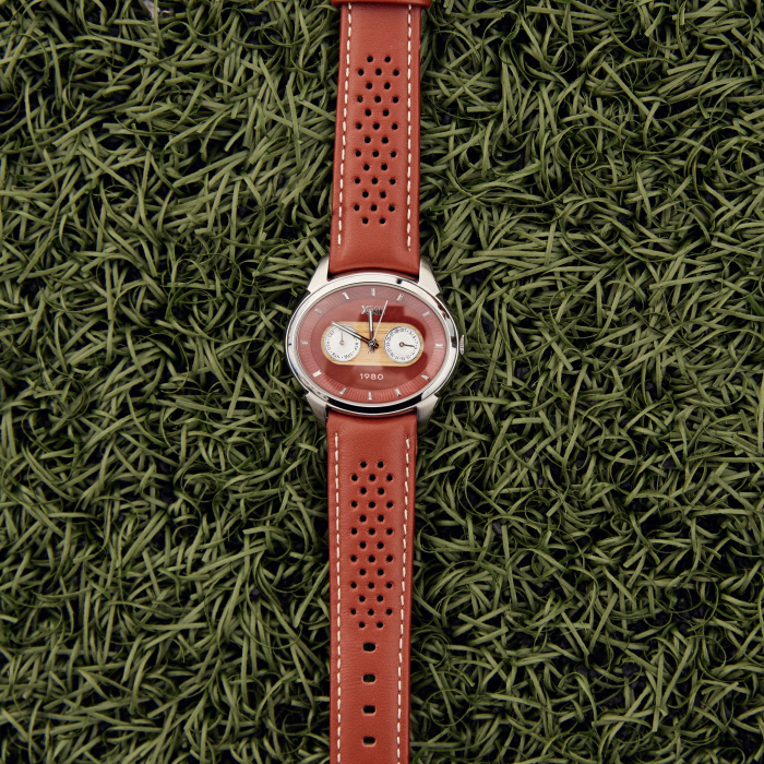 Наручные кварцевые часы УЧЗ Наследие Олимпиада 1980 с красным ремешком