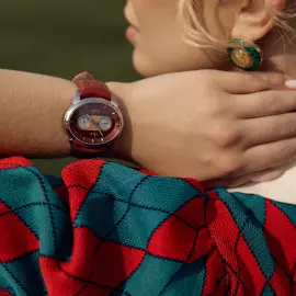 Наручные кварцевые часы УЧЗ Наследие Олимпиада 1980 с красным ремешком