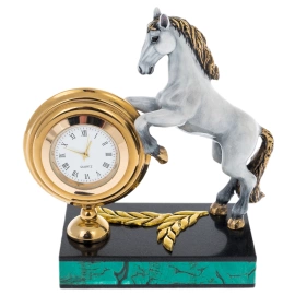 Часы "Лошадь" на подставке из малахита, Златоуст