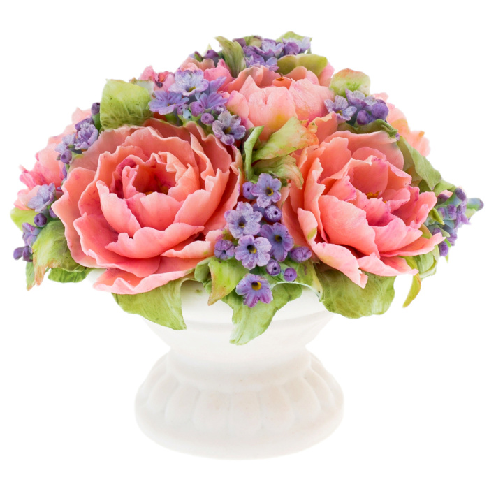 Сувенир из фарфора "Корзина с цветами. Пионы и незабудки" малая