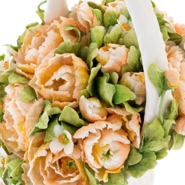 Сувенир из фарфора "Корзина с цветами. Пион и жасмин"