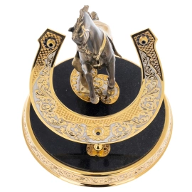 Статуэтка "Конь с попоной" на подставке из долерита, Златоуст