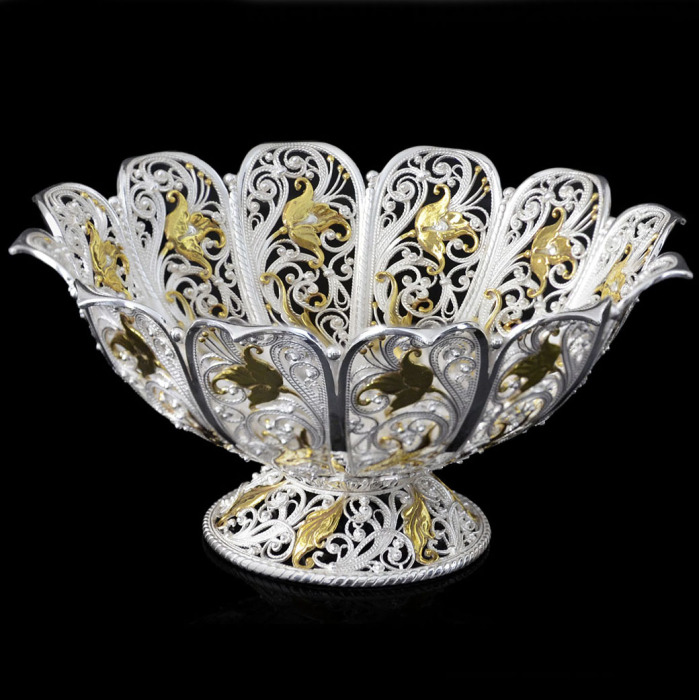 Конфетница серебряная "Вдохновение" с золочением