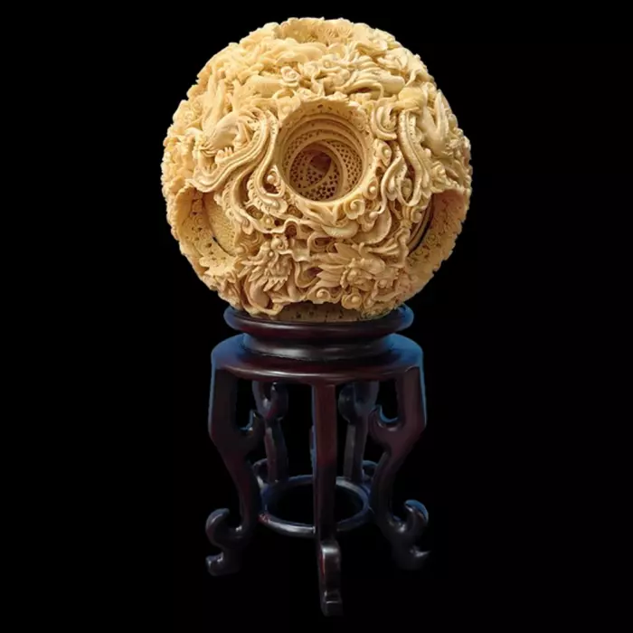 Композиция из бивня мамонта "Кантонский шар"