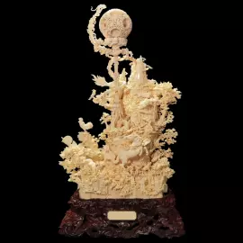 Композиция из бивня мамонта "Процветающая Вселенная. В погоне за мечтами"