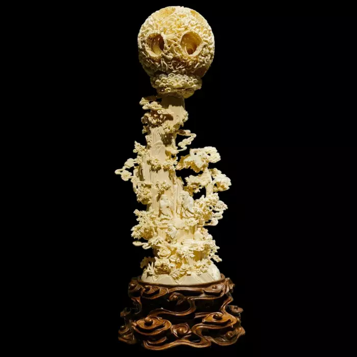 Композиция из бивня мамонта "Цзюньшань Гао Ши"