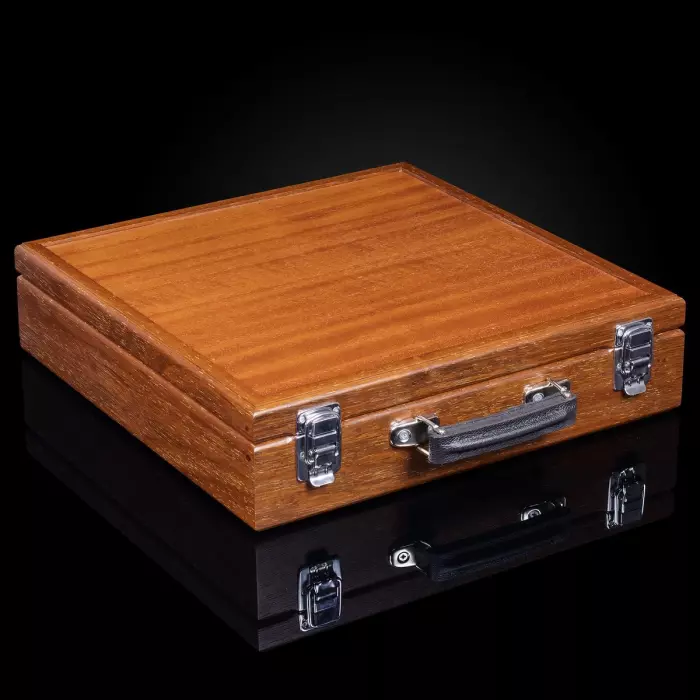 Шахматы из ценных пород дерева и бивня мамонта "Стаунтон Богемия"