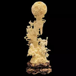 Композиция из бивня мамонта "Гармония двух бессмертных"