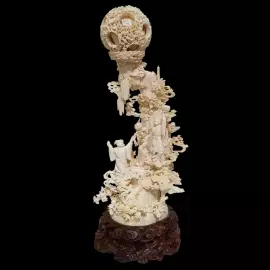 Композиция из бивня мамонта "Гармония двух бессмертных"