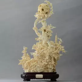 Композиция из бивня мамонта "Процветающий мир"