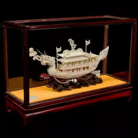 Корабль-дракон из бивня мамонта "Хуафанг" малый