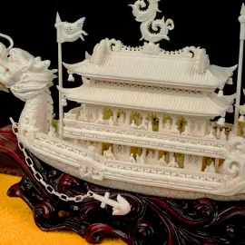 Корабль-дракон из бивня мамонта "Хуафанг" малый