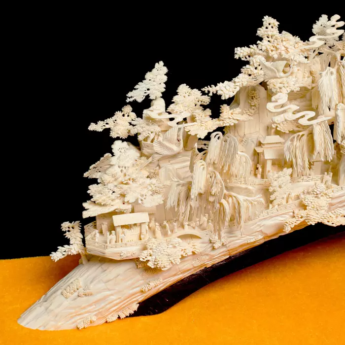 Композиция из бивня мамонта "Прекрасный Китай"