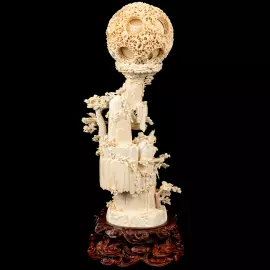 Композиция из бивня мамонта с кантонским шаром "Поднимаю бокал и приглашаю луну"