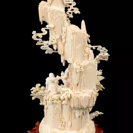 Композиция из бивня мамонта с кантонским шаром "Высота Цзисин Гаочжао"