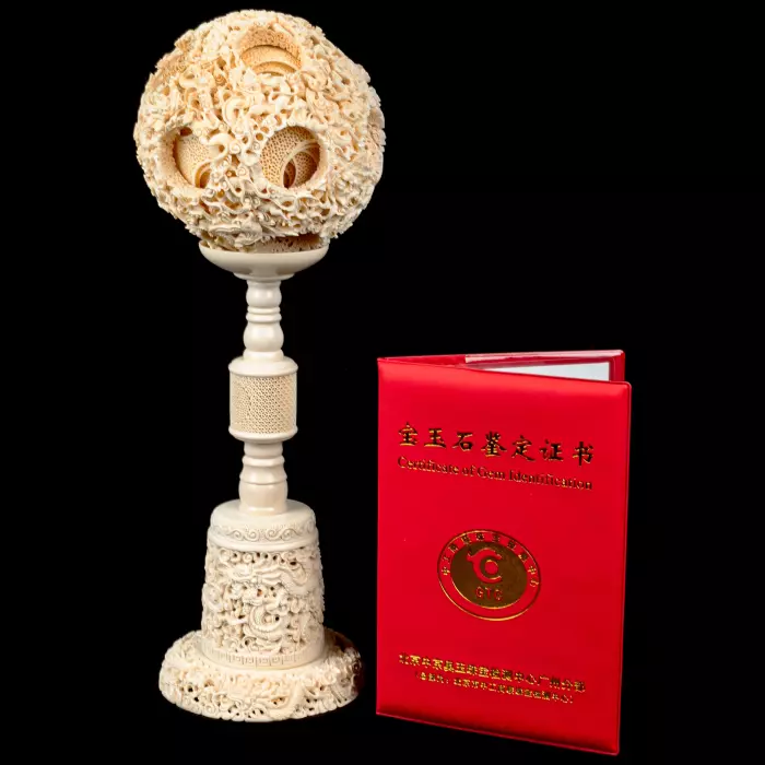 Композиция из бивня мамонта с кантонским шаром "Дракон"