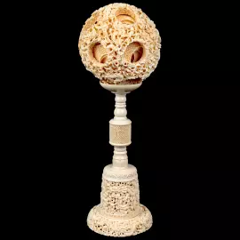 Композиция из бивня мамонта с кантонским шаром "Дракон"