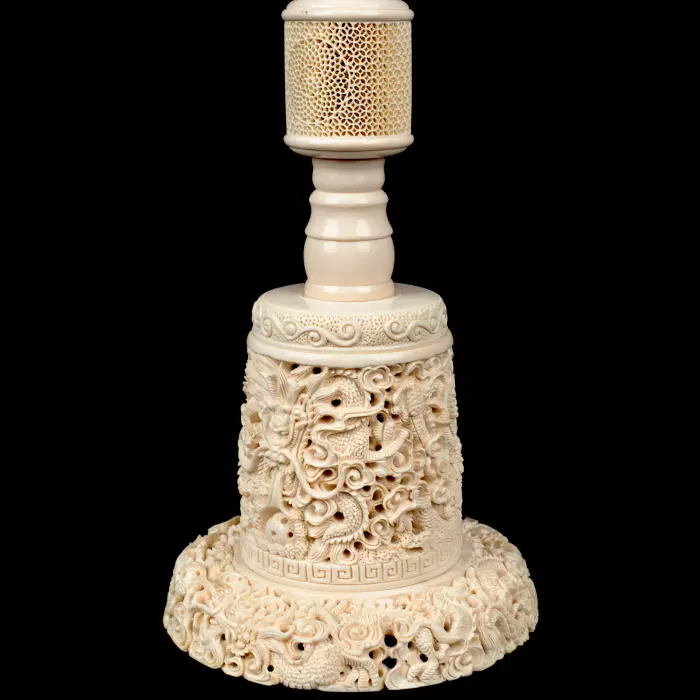 Композиция из бивня мамонта с кантонским шаром "Дракон"