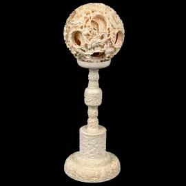 Композиция из бивня мамонта с кантонским шаром "Дракон и феникс"