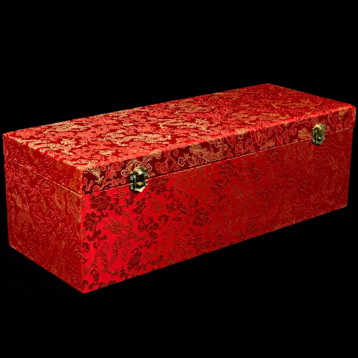 Композиция из бивня мамонта с кантонским шаром "Дракон"