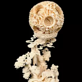 Композиция из кости с кантонским шаром "Величие и авторитет"