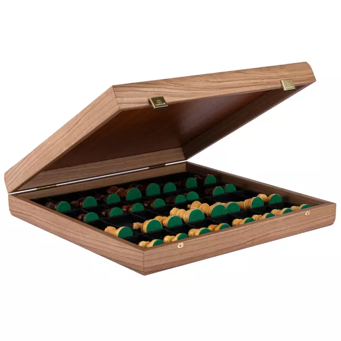 Шахматы из орехового дерева "Классика" с узором