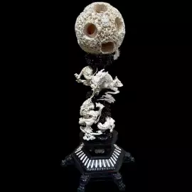 Композиция из бивня мамонта с кантонским шаром "Дракон"