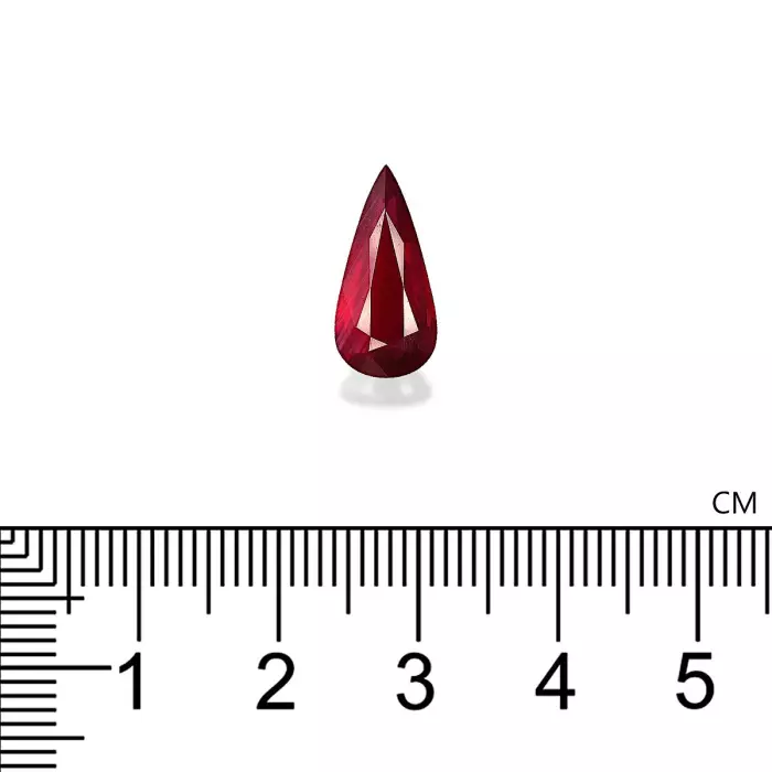 Необработанный мозамбикский рубин 4.08 карата, голубиная кровь