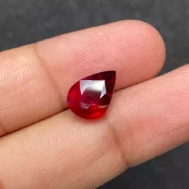 Необработанный мозамбикский рубин 3.42 карата