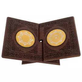 Коран на подставке "Вера" с закладкой и четками, Златоуст