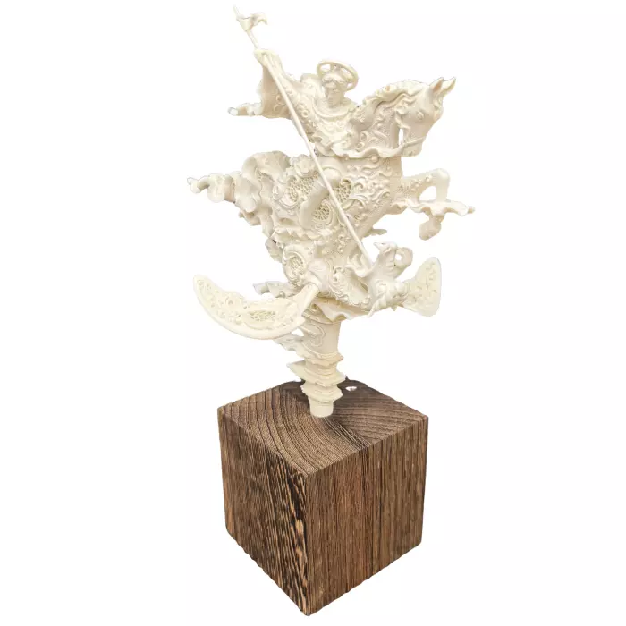 Высокохудожественная скульптура из бивня мамонта "Георгий Победоносец"