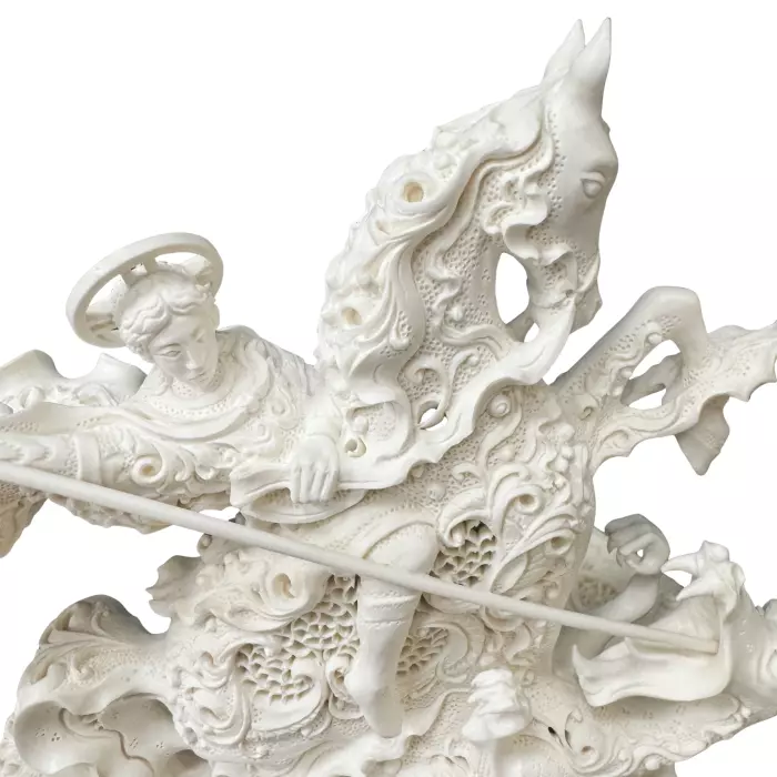 Высокохудожественная скульптура из бивня мамонта "Георгий Победоносец"