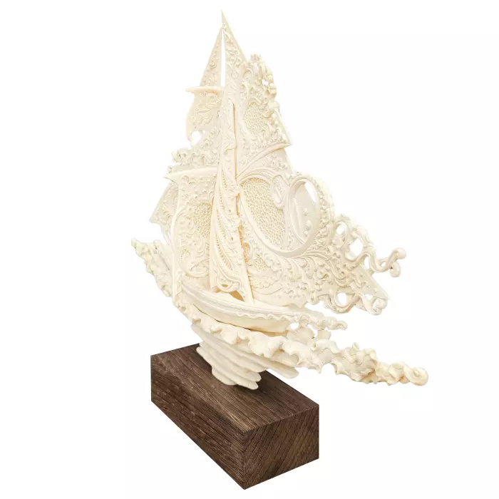 Высокохудожественная скульптура из бивня мамонта "Ветер перемен"