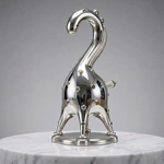 Скульптура "Серебряный Конь - Silver Stallion" художника Тараса Желтышева