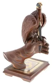 Нож с подставкой "Сокол на руке" Златоуст