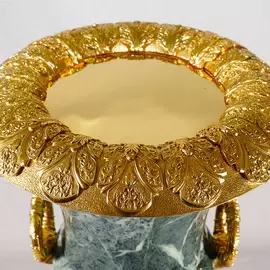 Классическая ваза из змеевика
