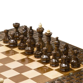 Carved chess, backgammon and checkers made of beech "Interlacing"