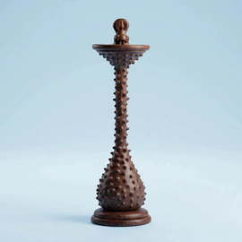 Скульптура "Деревянная королева - Wooden Queen" художника Тараса Желтышева