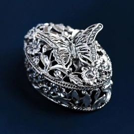 Серебряная шкатулка "Бабочка" с чернением