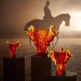 Хрустальная ваза "Reve Equestre" 28 см, оранжевая