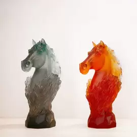 Хрустальная скульптура "Chess Knight" голубая